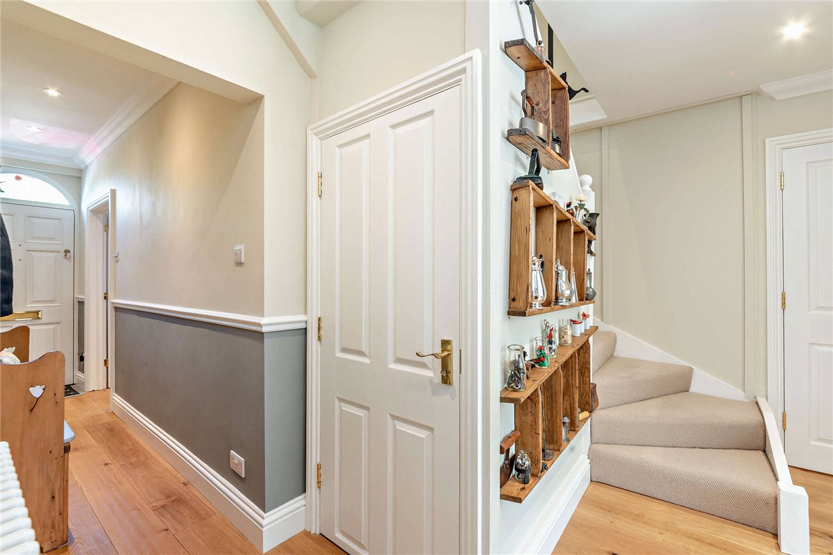 3 bedroom House, Shaw Road, Newbury, RG14 - Available, Image 7