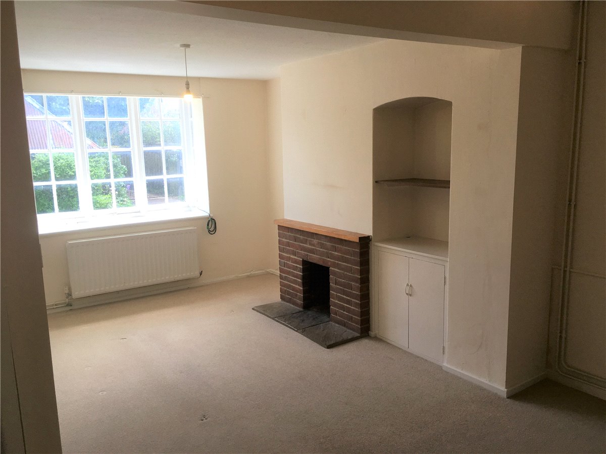 3 bedroom House, High Street, Berwick St. James, SP3 - , Image 2