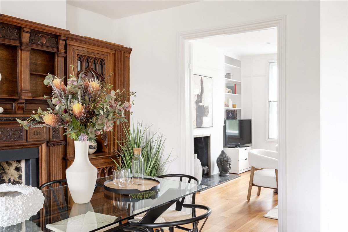 3 bedroom Flat, Trinity Road, Wandsworth Common, SW17 - Sold, Image 2