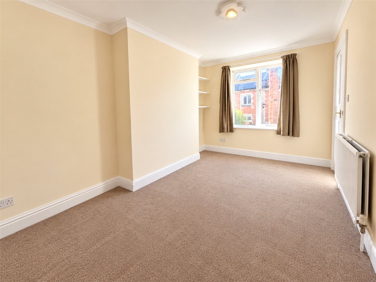 3 bedroom House, Eastgate Street, Winchester, SO23 - Available, Image 6