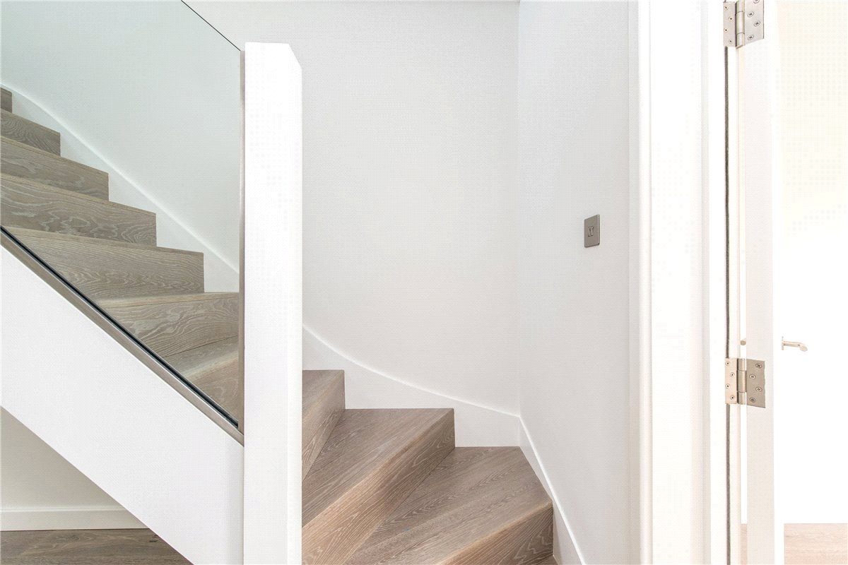 2 bedroom Maisonette, King Street, London, W6 - Let Agreed, Image 2