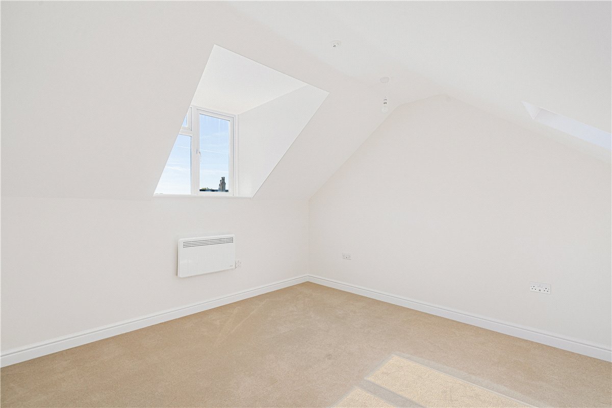 2 bedroom Flat, Walton Crescent, Oxford, OX1 - Available, Image 12