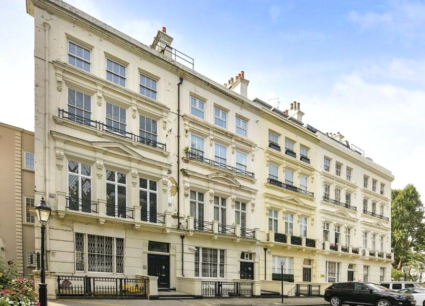 3 bedroom Flat, Ennismore Gardens, Knightsbridge, SW7 - Available, Image 9