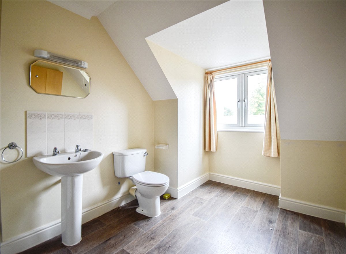 4 bedroom House, Stocks Lane, Gamlingay, SG19 - Available, Image 11