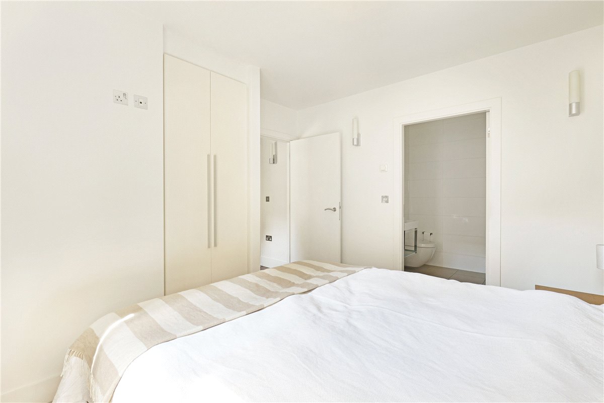 2 bedroom Flat, Weymouth Street, London, W1W - Available, Image 17