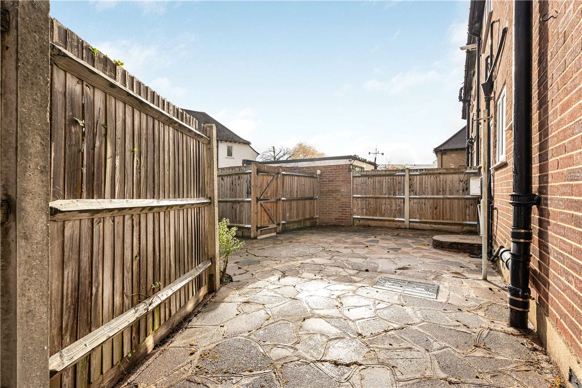 2 bedroom Maisonette, West Ruislip Court, Ickenham Road, HA4 - Sold STC, Image 16
