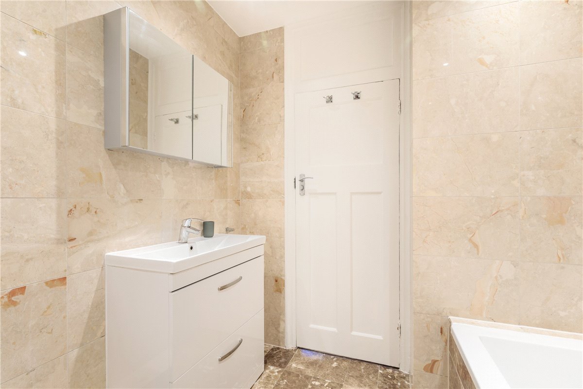 3 bedroom Flat, Seymour Place, Marylebone, W1H - Available, Image 18