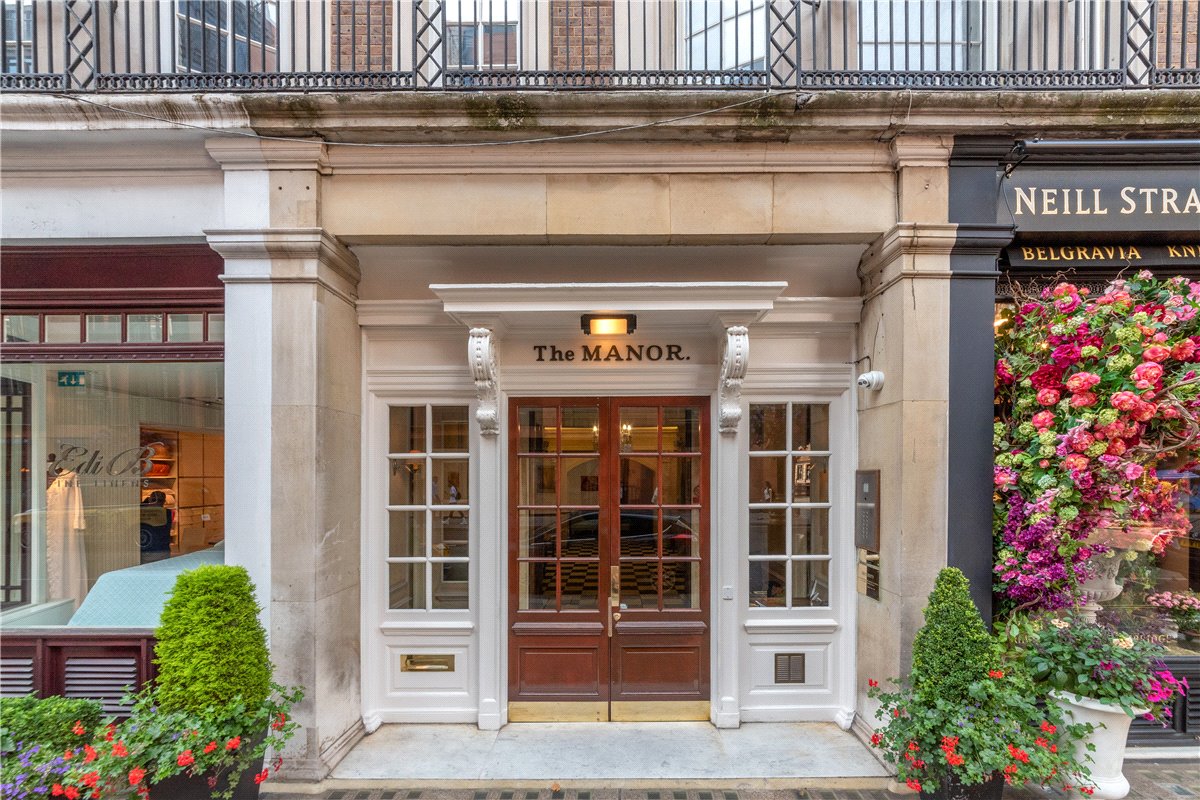 4 bedroom Flat, Davies Street, Mayfair, W1K - Sold, Image 2
