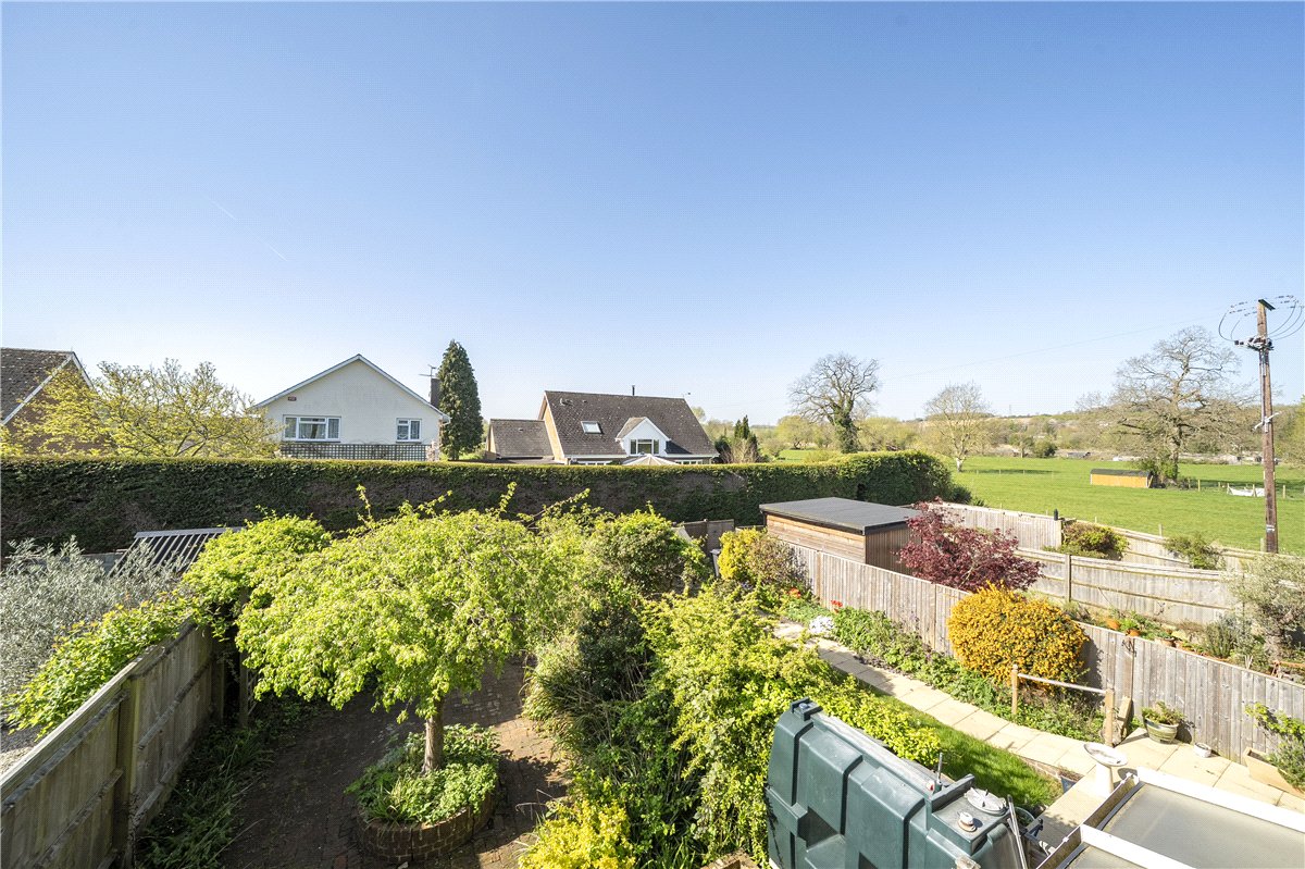 3 bedroom House, Nelson Close, Stockbridge, SO20 - Available, Image 9