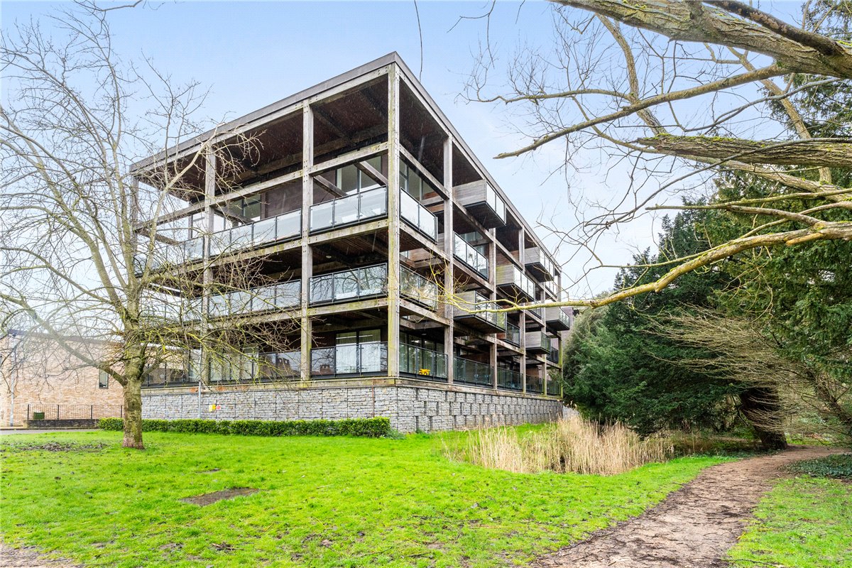 2 bedroom Flat, Kingfisher Way, Cambridge, CB2 - Sold