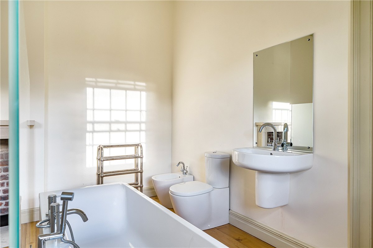 3 bedroom House, Badminton Road, Old Sodbury, BS37 - , Image 10