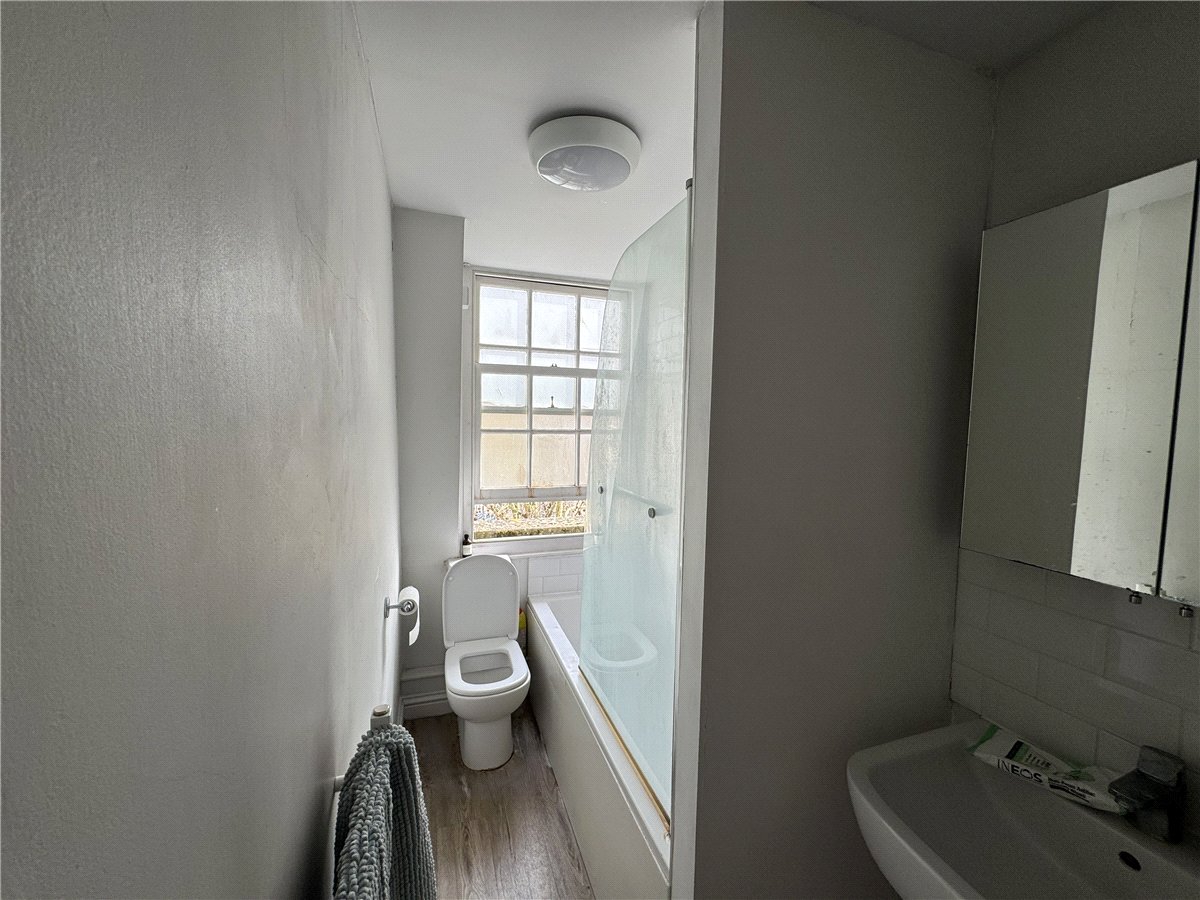 1 bedroom Flat, Monmouth Street, Bath, BA1 - Let Agreed, Image 5