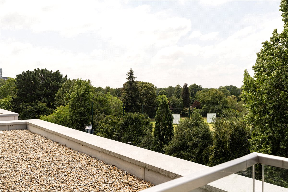 3 bedroom Flat, Broomhouse Lane, London, SW6 - Available, Image 10