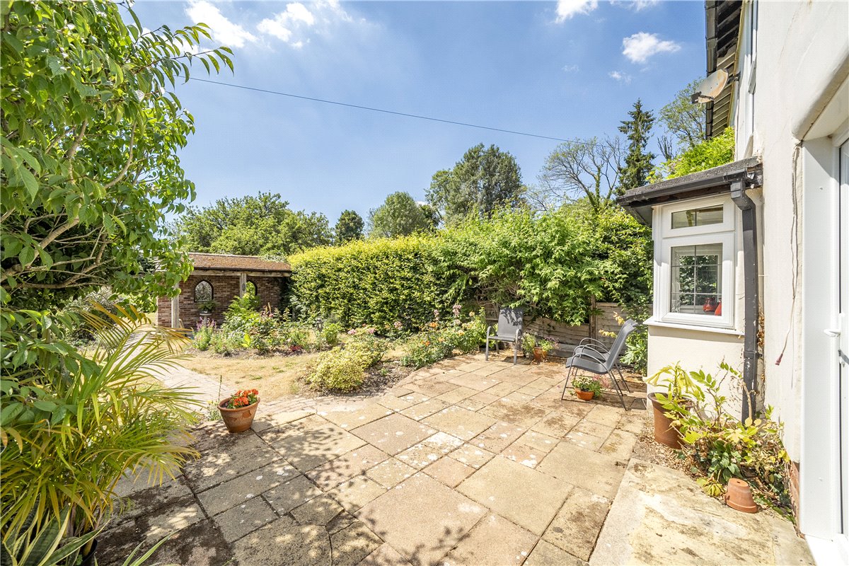 3 bedroom House, Marsh Court, Stockbridge, SO20 - Sold, Image 3