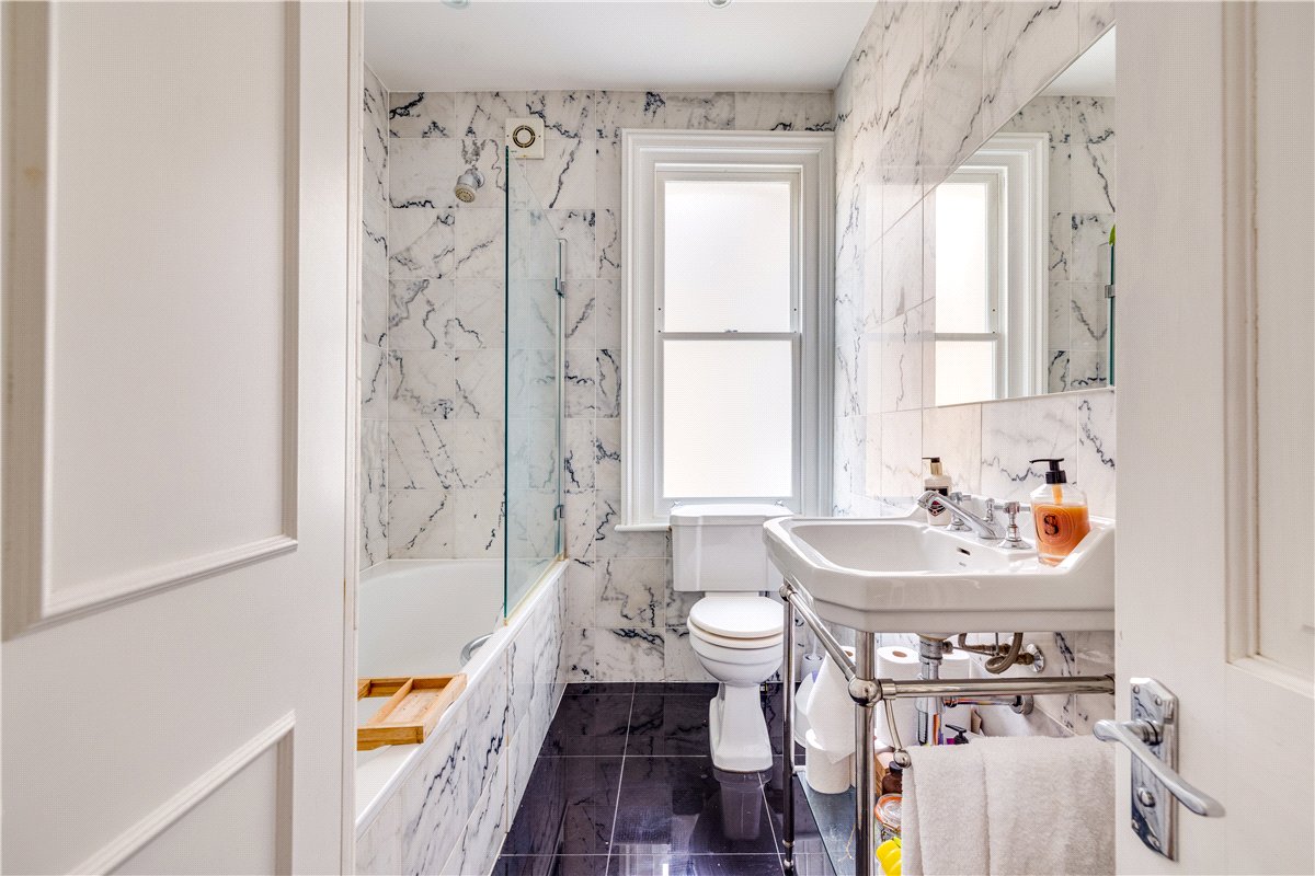 3 bedroom Maisonette, Replingham Road, London, SW18 - Available, Image 12