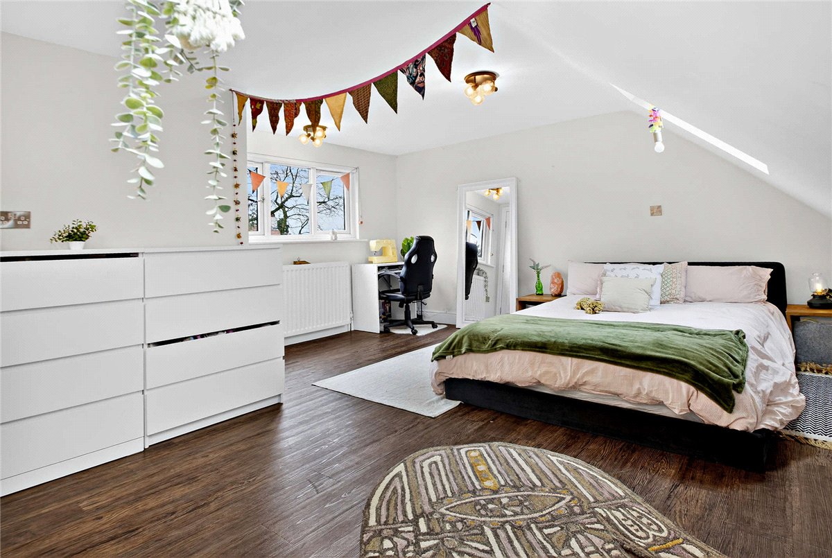 5 bedroom House, Maple Gardens, Bardsey, LS17 - Available, Image 13