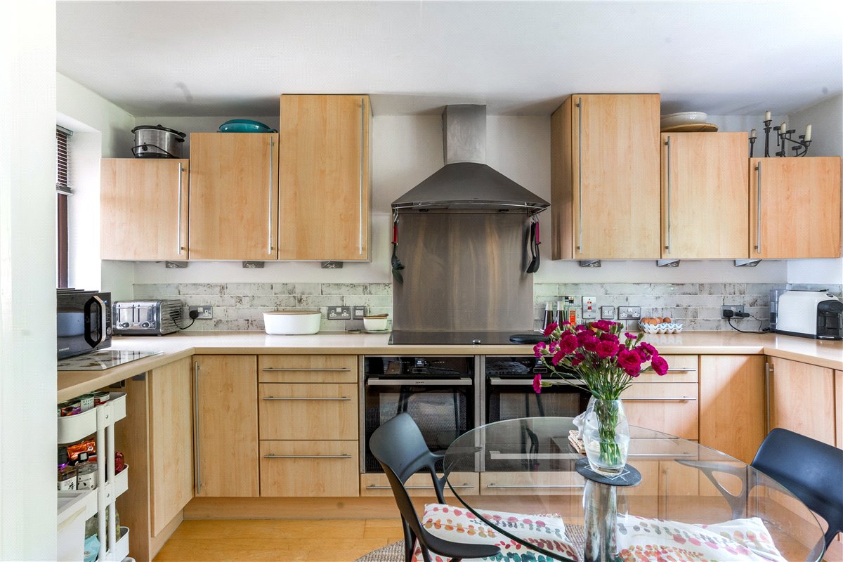 4 bedroom House, Hughes Close, Marlborough, SN8 - Available, Image 10