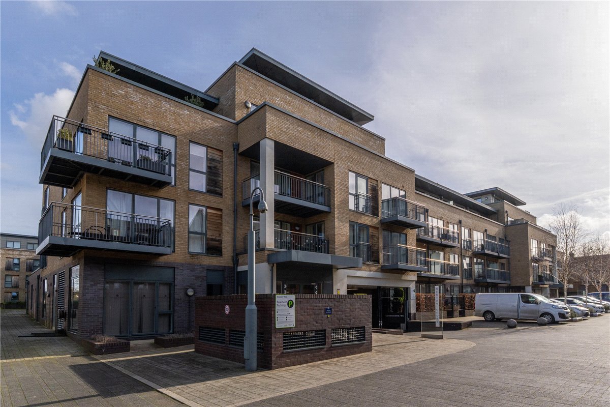 2 bedroom Flat, Newton Court, Kingsley Walk, CB5 - Available, Image 1