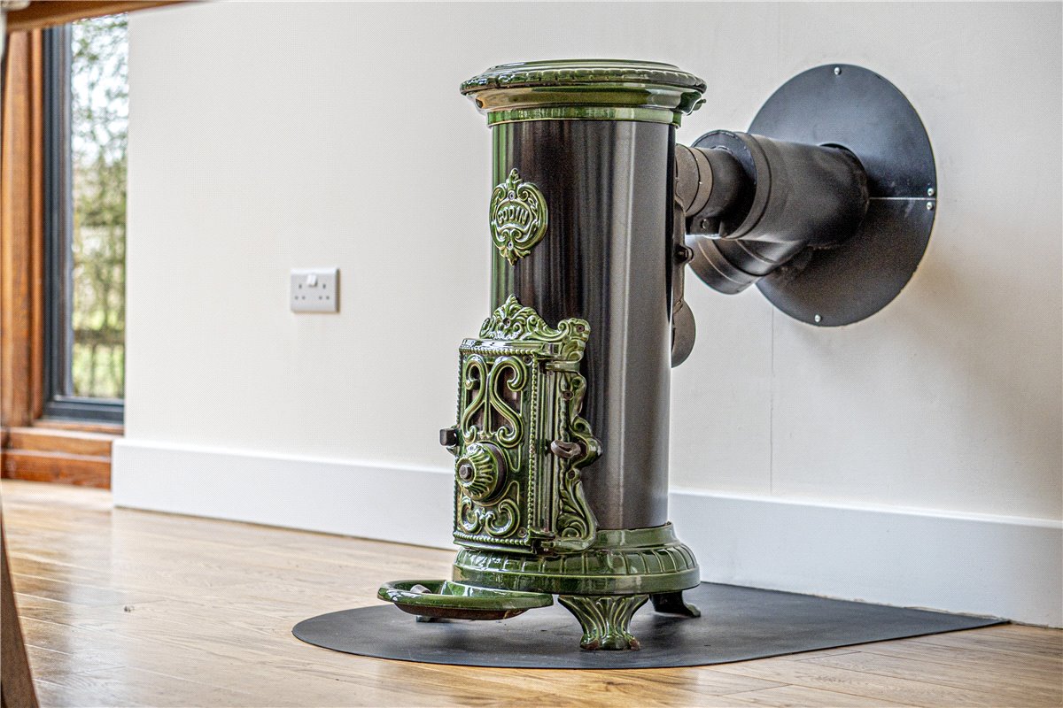 5 bedroom House, Stoke, Andover, SP11 - Sold, Image 6