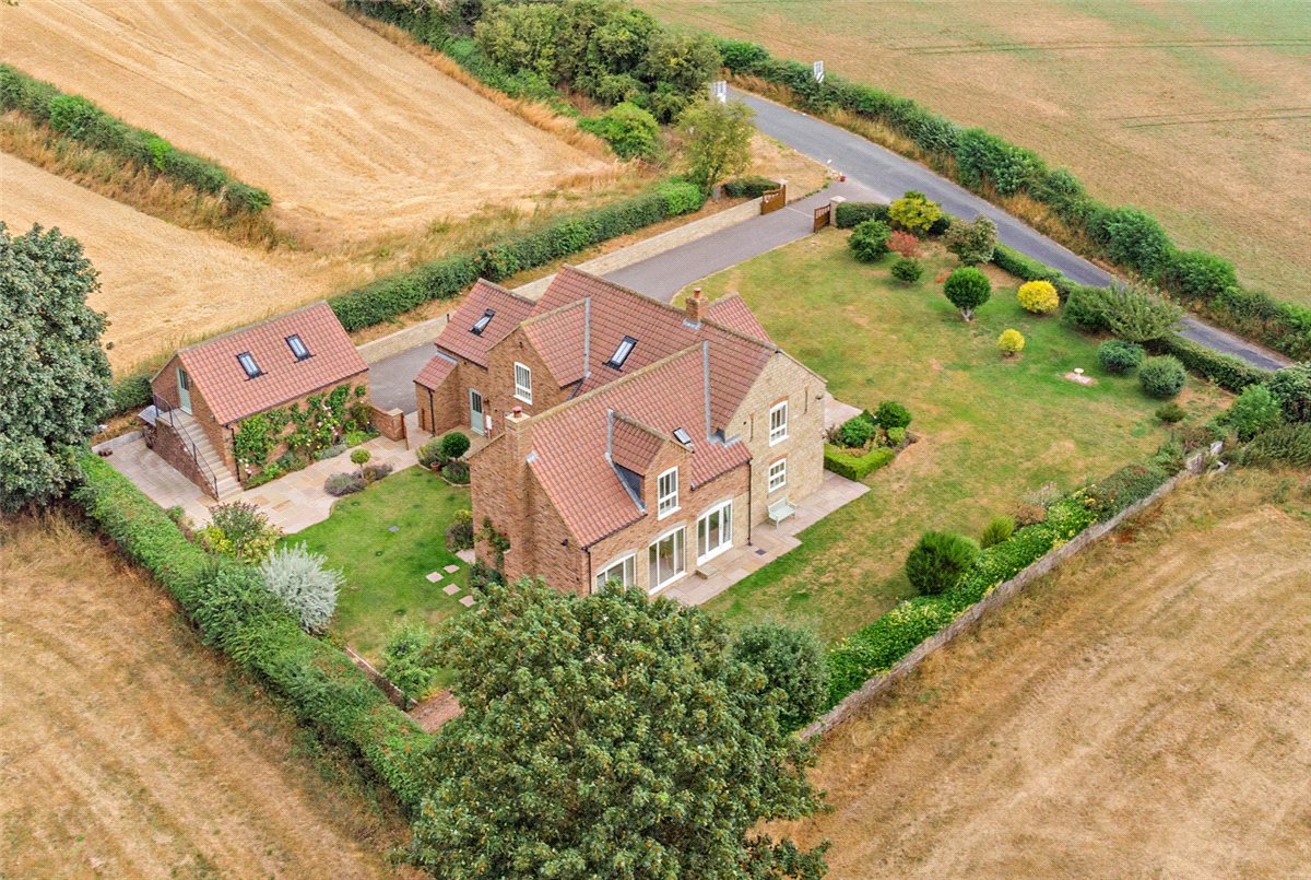 4 bedroom House, West Tanfield, Near Ripon, HG4 - Available, Image 2