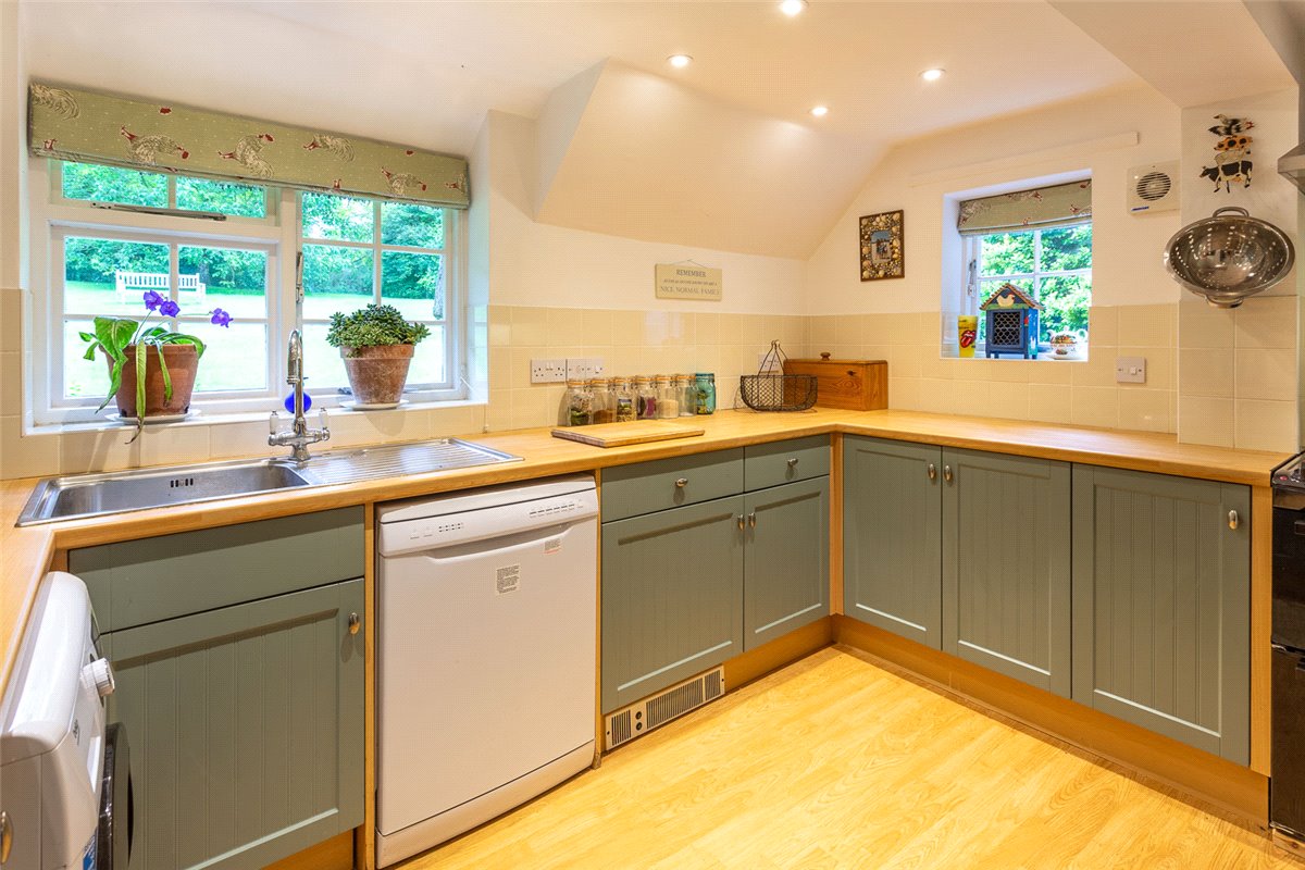 3 bedroom Cottage, Combe, Hungerford, RG17 - Let Agreed, Image 1