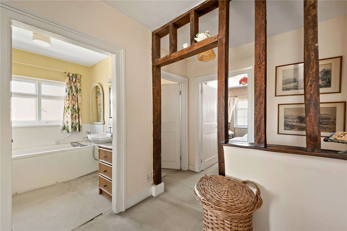 5 bedroom House, Sheepdrove Hill, Lambourn, RG17 - Available, Image 14
