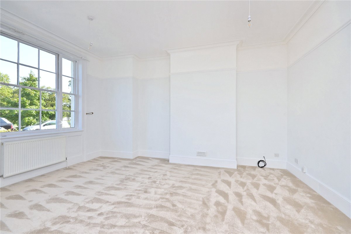 2 bedroom Flat, Kew Green, Richmond, TW9 - Let Agreed, Image 13