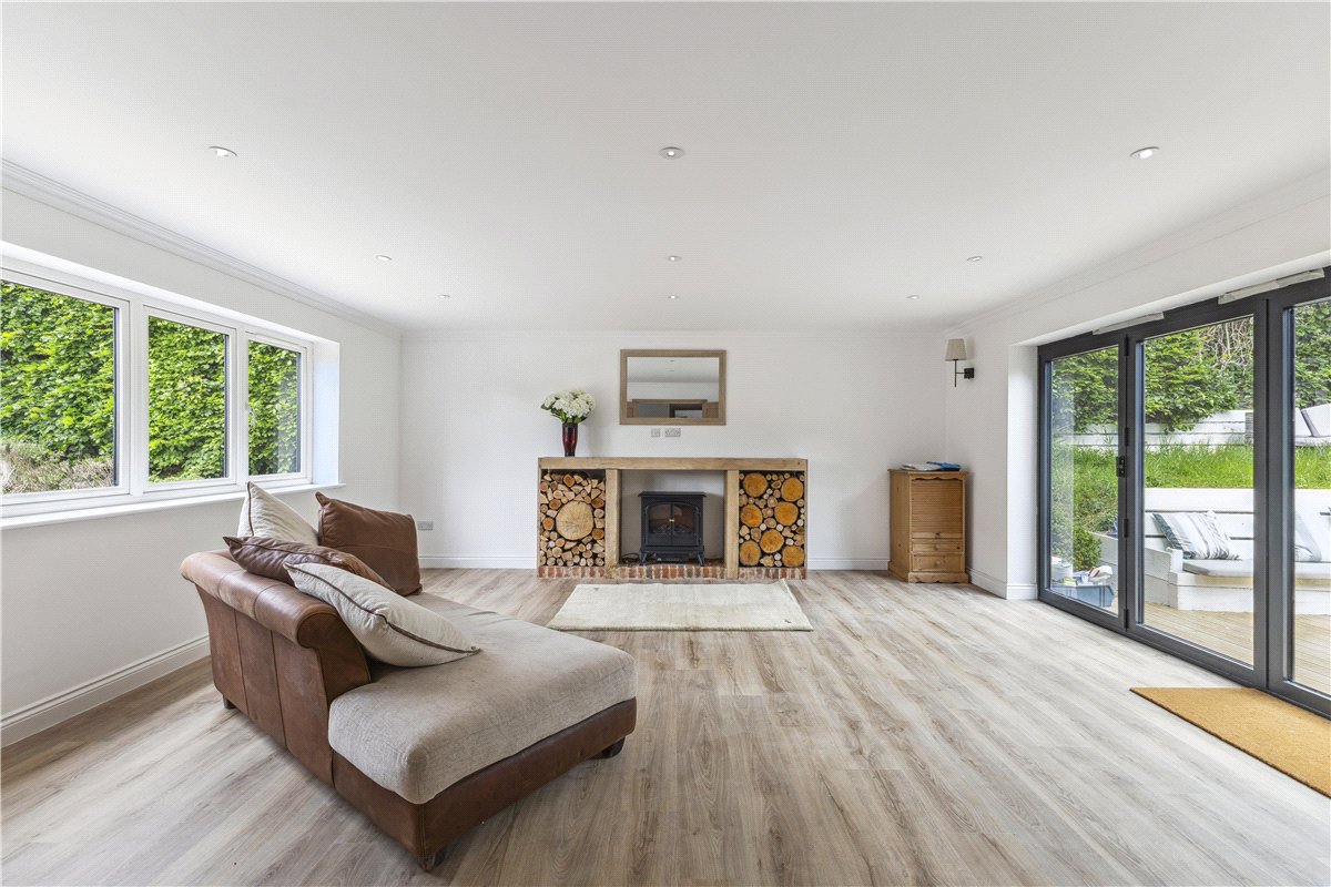 4 bedroom House, High Street, Burbage, SN8 - , Image 1