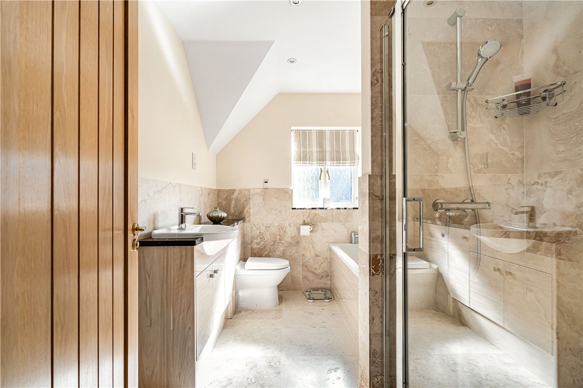 4 bedroom House, Main Road, Cherhill, SN11 - Available, Image 13
