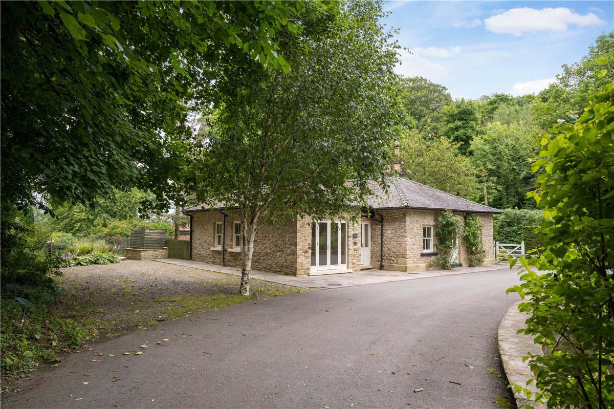 2 bedroom Cottage, The Lodge, Hollyhill Road, DL8 - , Image 2