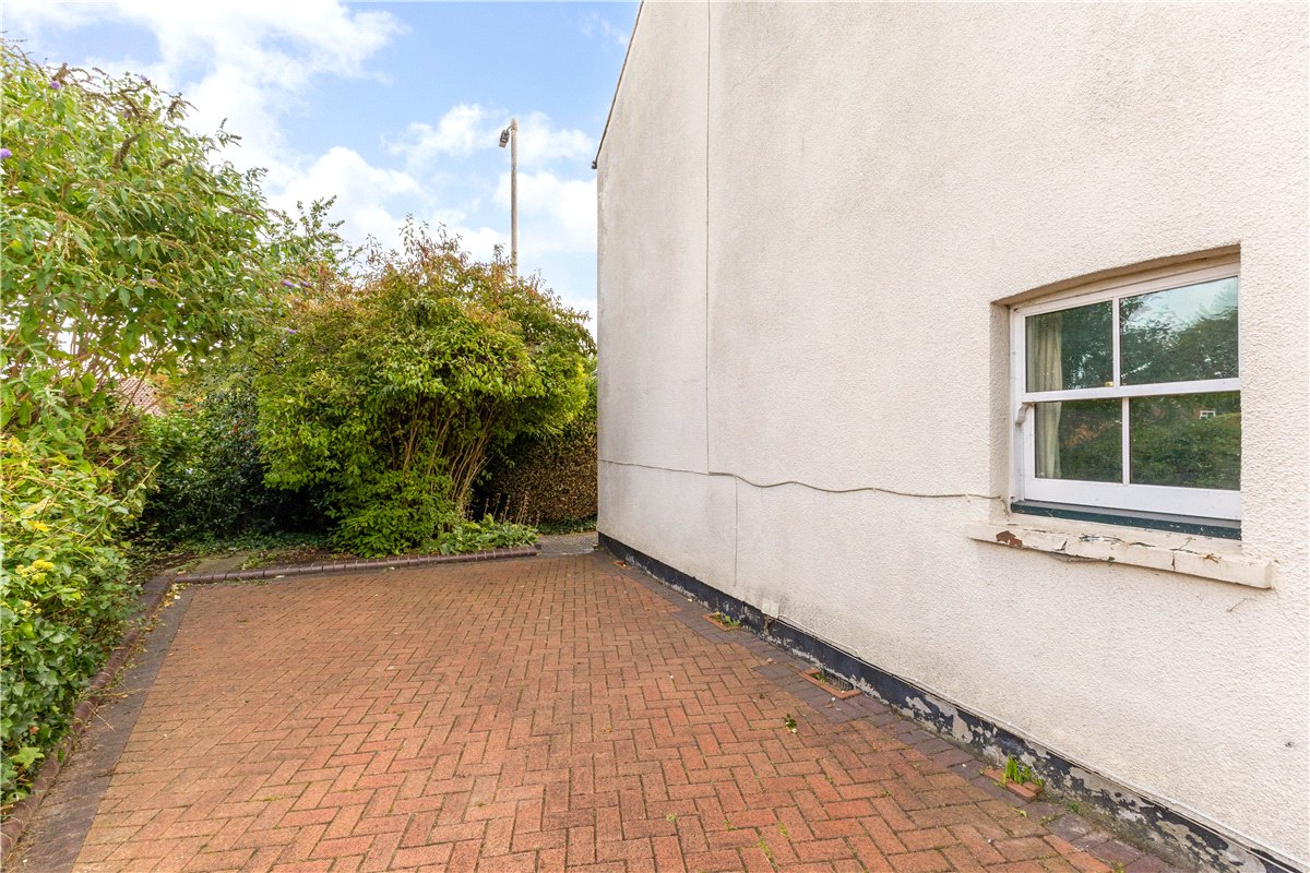 4 bedroom House, Salisbury Road, Marlborough, SN8 - Sold STC, Image 7