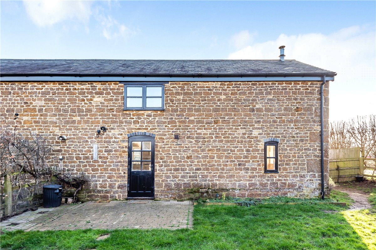 2 bedroom Barn Conversion, Culworth Road, Chipping Warden, OX17 - Let Agreed, Image 9