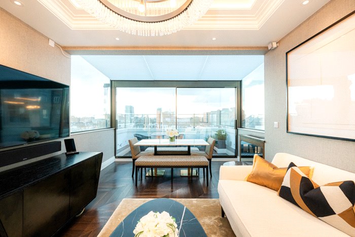 2 bedroom Flat, Prince Of Wales Terrace, Kensington, W8 - Available