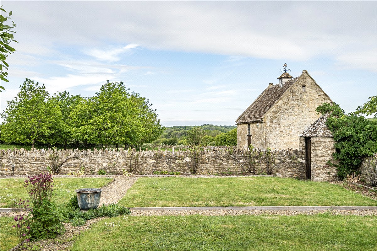 5 bedroom House, West Yatton, Yatton Keynell, SN14 - Available, Image 19