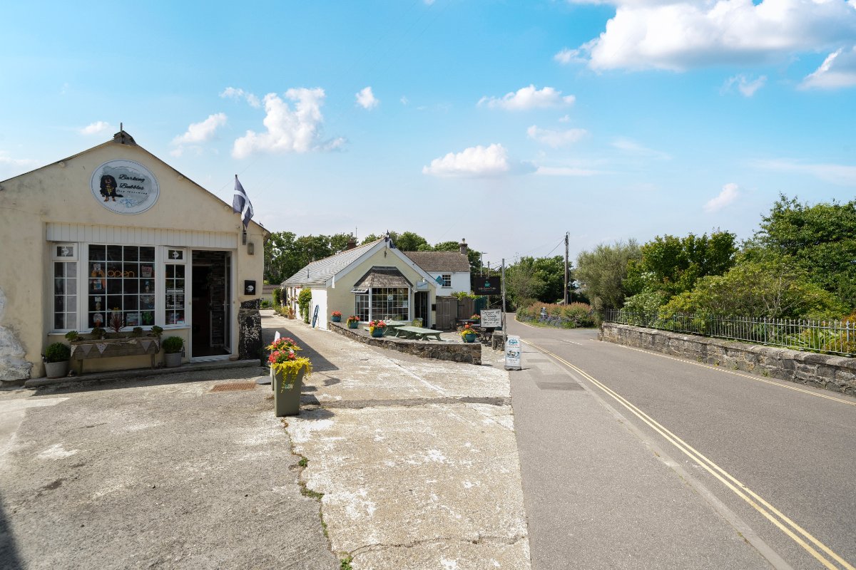 5 bedroom House, Lender Lane, Mullion, TR12 - Available, Image 19