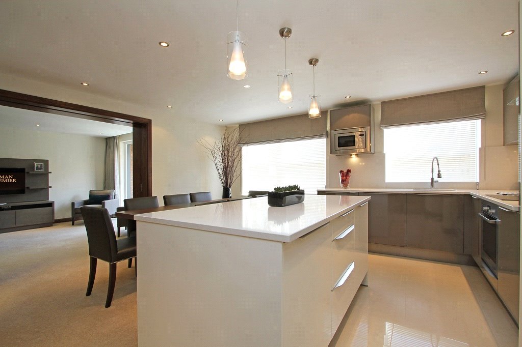 3 bedroom Flat, Ennismore Gardens, London, SW7 - Available, Image 4