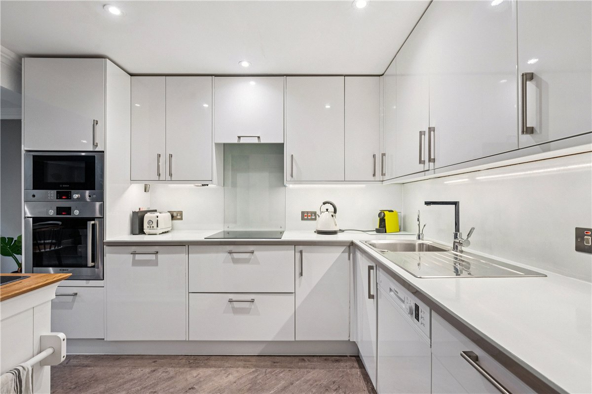 2 bedroom Maisonette, Sidbury Street, London, SW6 - Available, Image 14