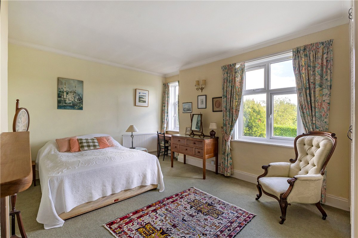 4 bedroom House, Oak Lane, Easterton, SN10 - Available, Image 11