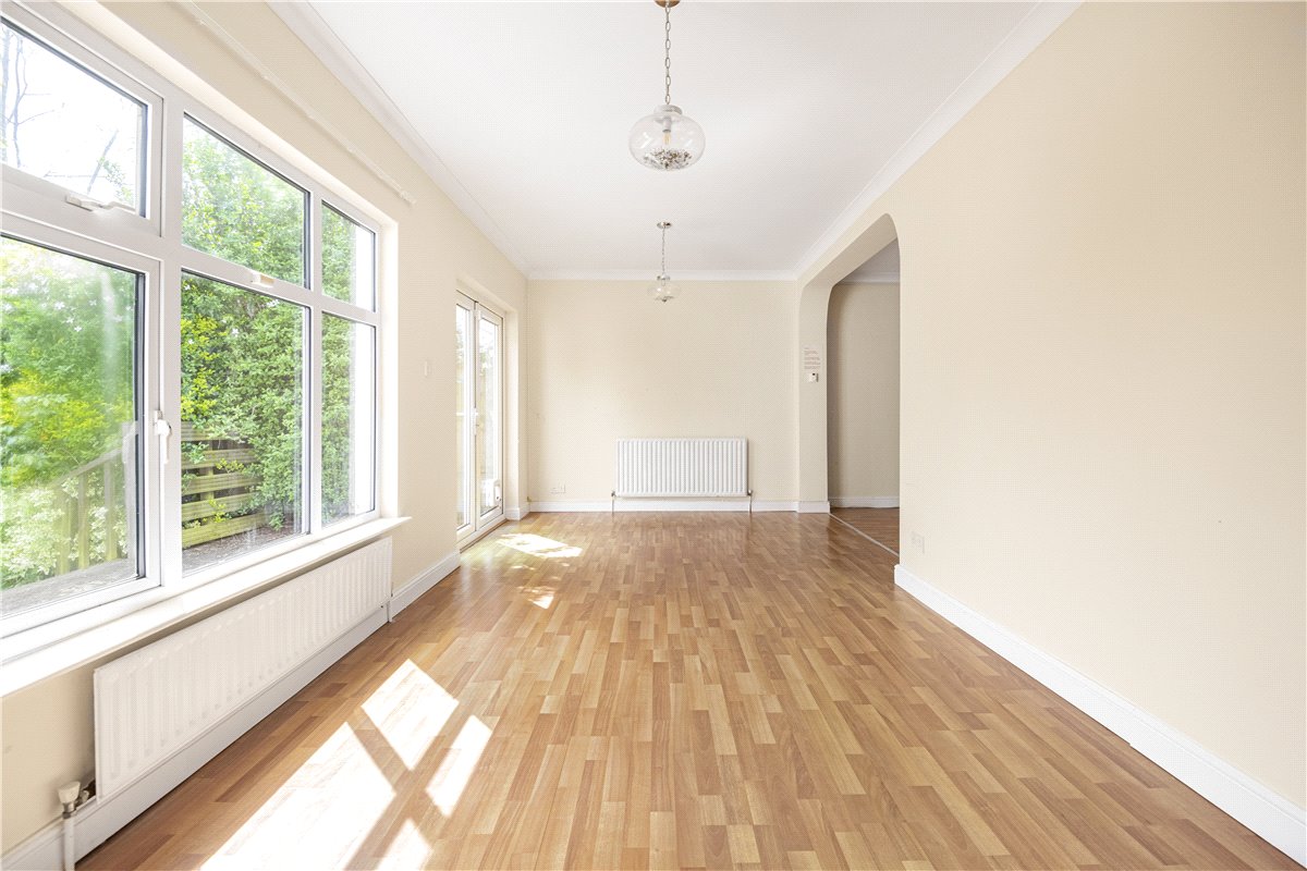 3 bedroom Bungalow, Islip Gardens, Northolt, UB5 - Sold, Image 14