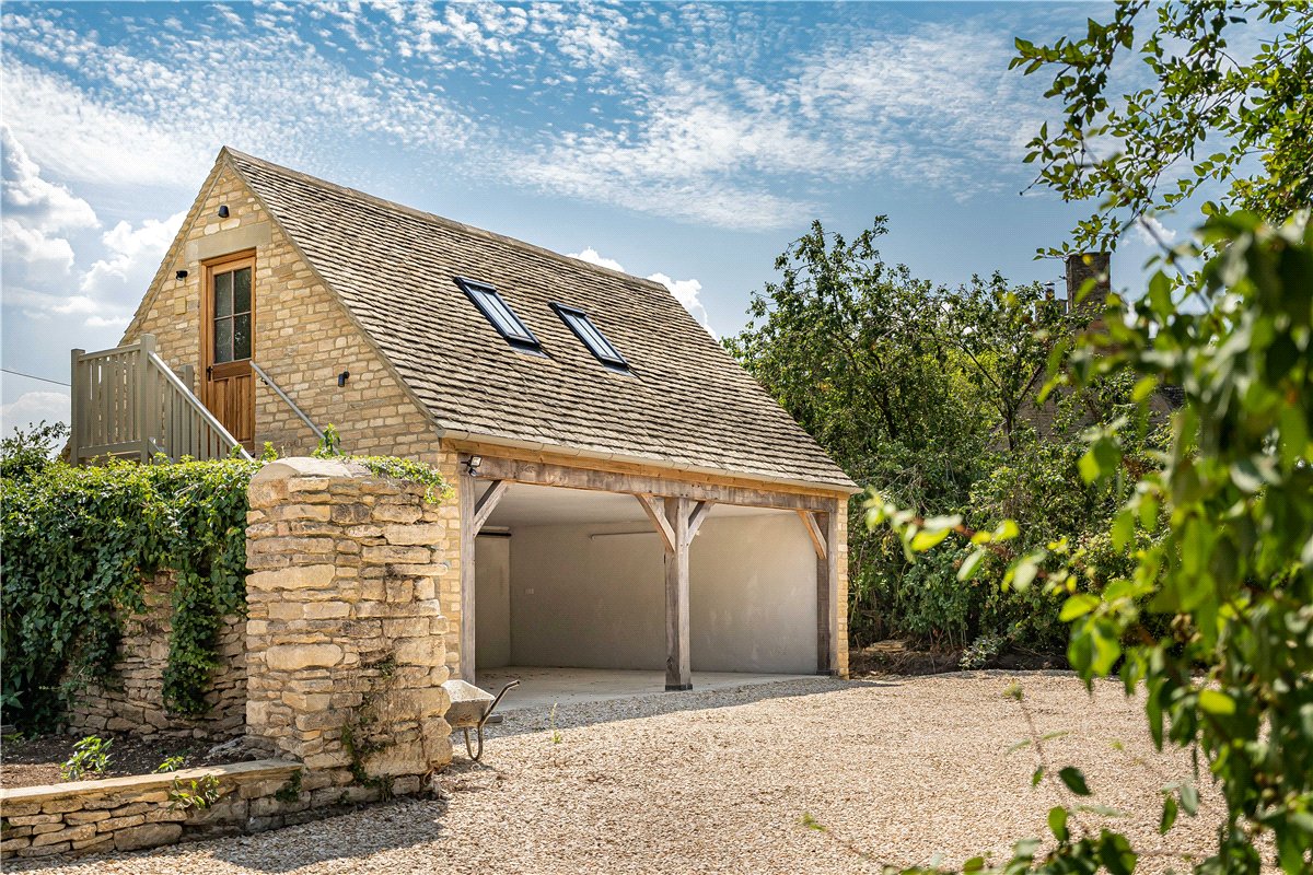 5 bedroom House, Bampton Road, Black Bourton, OX18 - Available, Image 2