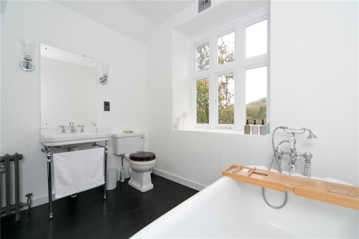 11 bedroom House, Talsarnau, Gwynedd, LL47 - Available, Image 32