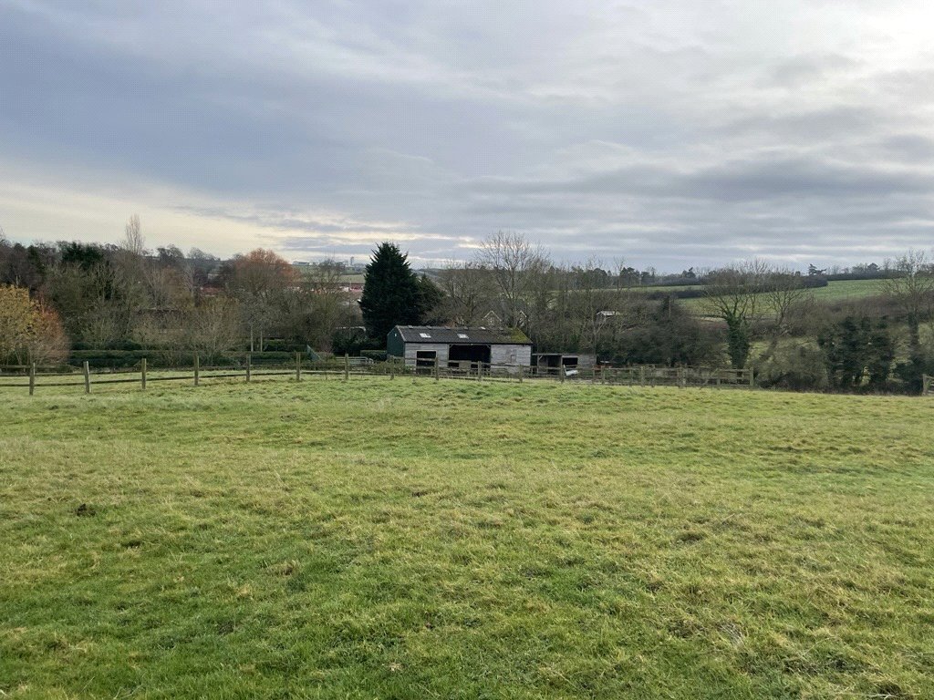 7.07  Land, Banbury Lane, Thorpe Mandeville, OX17 - Let Agreed