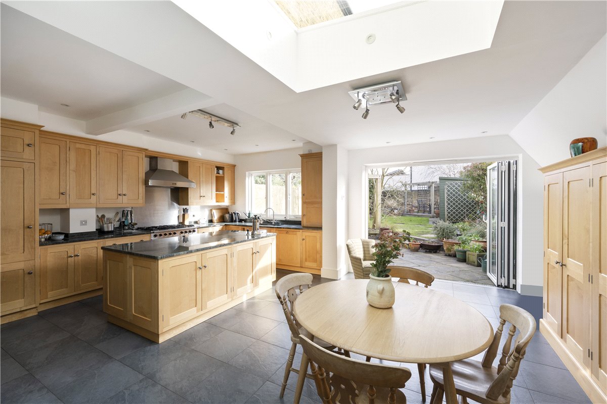 5 bedroom House, Ellerton Road, London, SW18 - Sold, Image 11