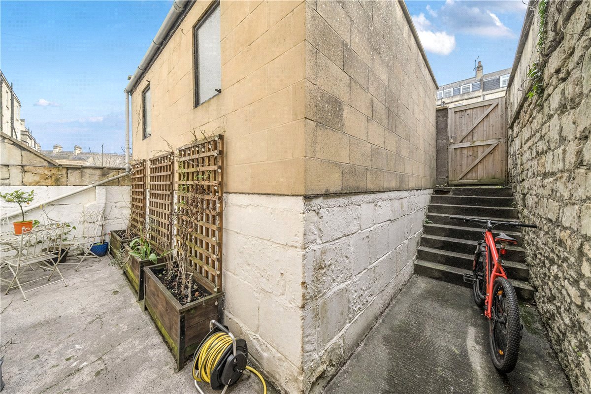 1 bedroom Flat, Daniel Street, Bath, BA2 - Let Agreed, Image 3