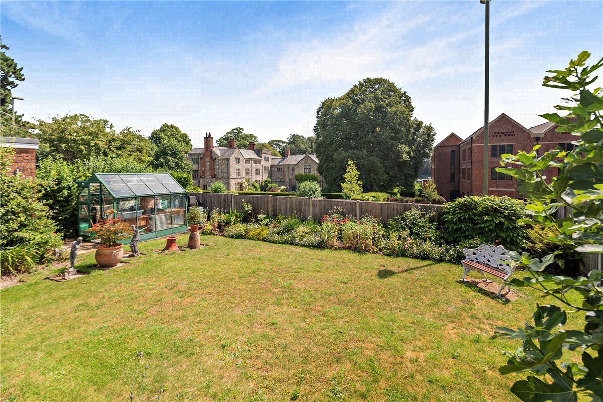 4 bedroom House, Edgar Road, Winchester, SO23 - Available, Image 12