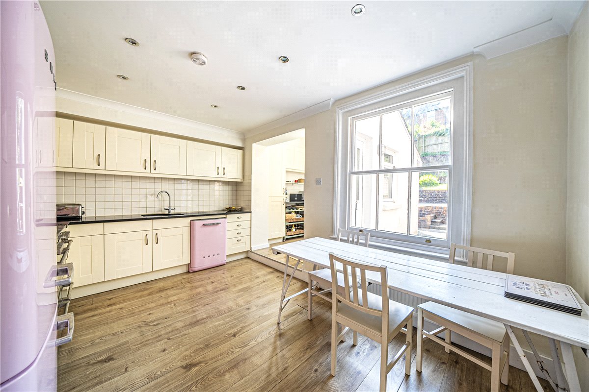 3 bedroom House, Elm Road, Winchester, SO22 - Sold, Image 1