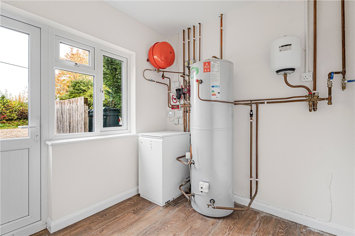 4 bedroom House, Bacombe Lane, Wendover, HP22 - Available, Image 16