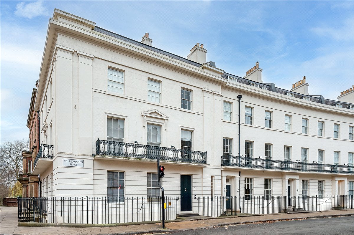 3 bedroom Flat, St. Leonards Place, York, YO1 - Available