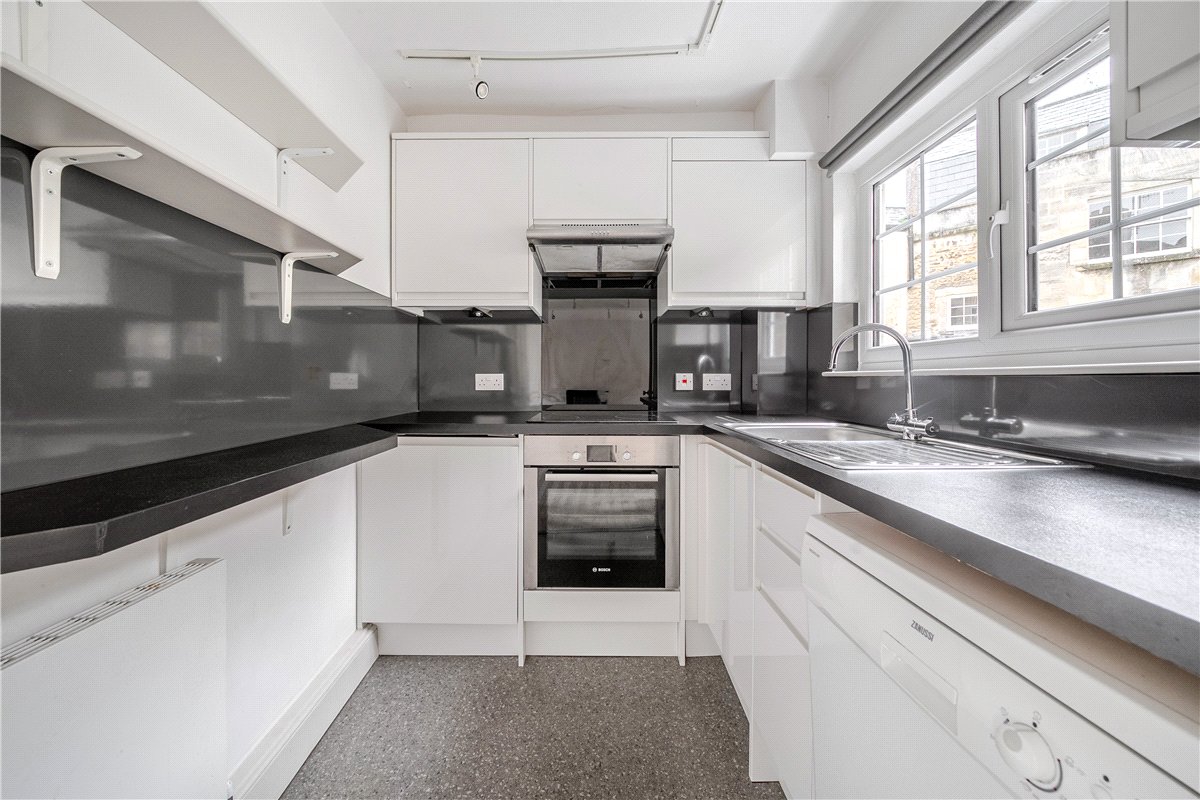 2 bedroom Maisonette, Monmouth Street, Bath, BA1 - Sold, Image 5