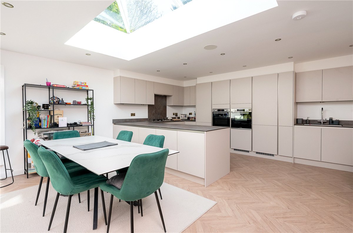 4 bedroom Bungalow, Heather Vale, Scarcroft, LS14 - Available, Image 5